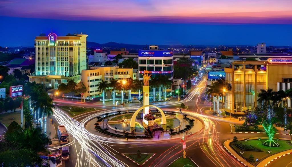 Lucky Star Hotel Buon Ma Thuot Eksteriør billede